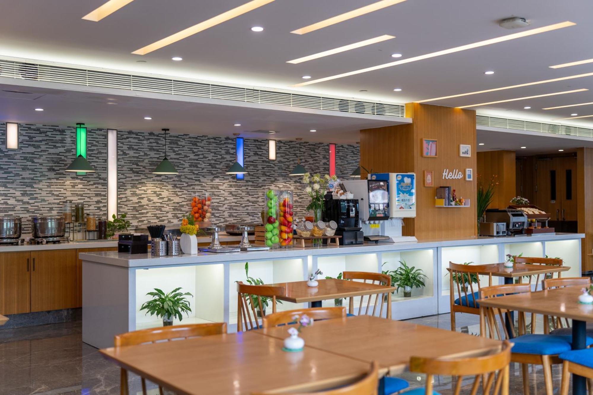Holiday Inn Express Chengdu Airport Zone Free Shuttle From Shuangliu International Airport To Hotel ,Welcome Drink Exterior foto