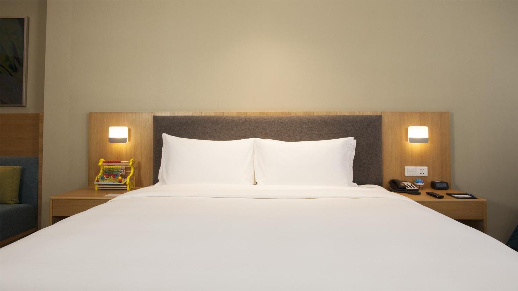 Holiday Inn Express Chengdu Airport Zone Free Shuttle From Shuangliu International Airport To Hotel ,Welcome Drink Exterior foto
